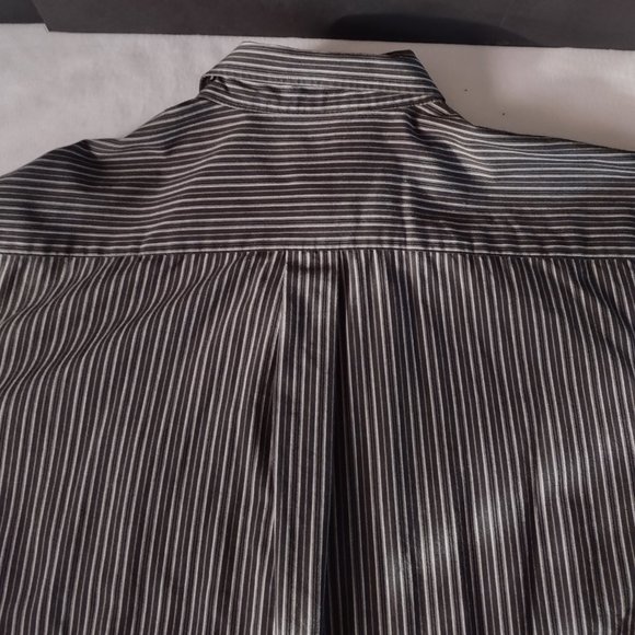 ARROW MEN'S CLASSIC FIT BUTTON DOWN SHIRT SIZE XL - Picture 11 of 11